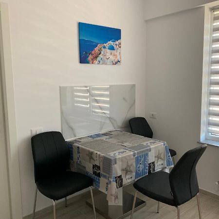 49Er Apartament Năvodari Екстериор снимка